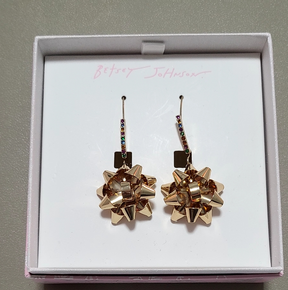 Betsey Johnson Wrap Me Up Gold Christmas Bow Holiday Earrings